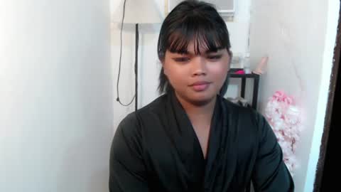 Snapshot of yourasian_kendal chatting on July 8, 10:42 am Kendal online show from July 8, 10:42 am