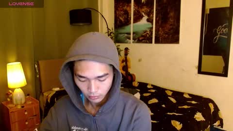 Snapshot of yourasiancarl chatting on January 18, 9:24 am yourasiancarl online show from January 18, 9:24 am