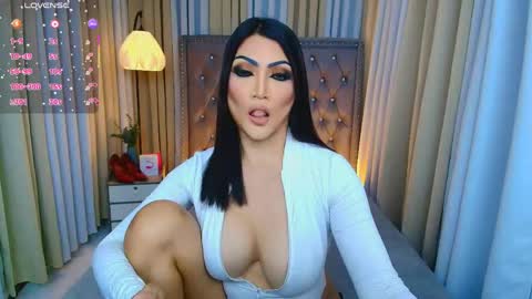 Goddess online show from April 15, 5:20 pm