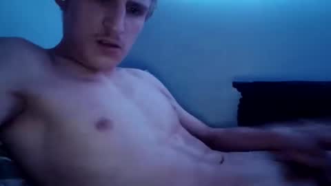 Snapshot of yourbitch1762 chatting on December 29, 6:03 am yourbitch1762 online show from December 29, 6:03 am