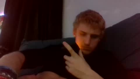 Snapshot of yourbitch1762 chatting on February 16, 4:20 am yourbitch1762 online show from February 16, 4:20 am