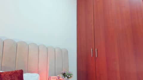 Snapshot of yourboynextdoor1 chatting on December 17, 8:34 am YOURBOYNEXTDOOR online show from December 17, 8:34 am