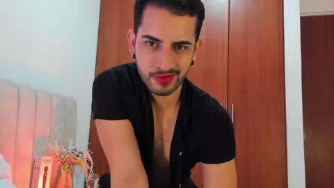 Snapshot of yourboynextdoor1 chatting on December 24, 11:44 pm YOURBOYNEXTDOOR online show from December 24, 11:44 pm