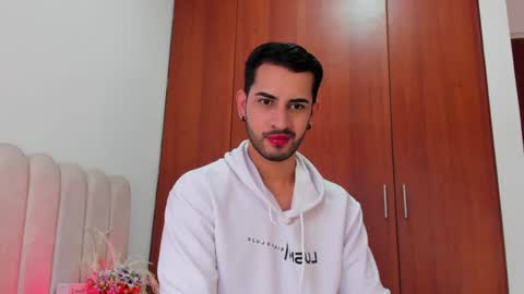 Snapshot of yourboynextdoor1 chatting on December 25, 9:43 pm YOURBOYNEXTDOOR online show from December 25, 9:43 pm