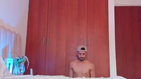 Snapshot of yourboynextdoor1 chatting on January 11, 3:20 pm YOURBOYNEXTDOOR online show from January 11, 3:20 pm