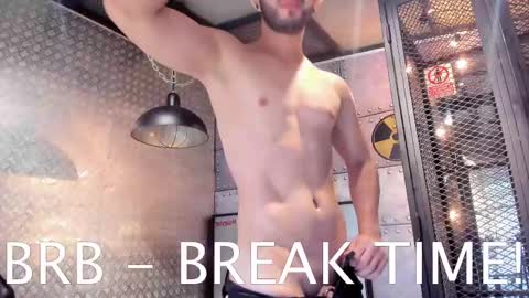 Snapshot of yourboynextdoor1 chatting on March 10, 7:29 pm YOURBOYNEXTDOOR online show from March 10, 7:29 pm