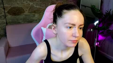 yourcutefoxy online show from February 14, 6:54 am