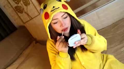 JEN  online show from October 26, 11:16 am