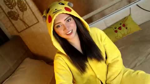 Snapshot of yourdevilsweettsx chatting on December 19, 8:43 am JEN online show from December 19, 8:43 am