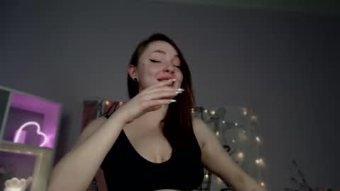 Snapshot of yourdreamcristal chatting on February 16, 1:05 pm yourdreamcristal online show from February 16, 1:05 pm