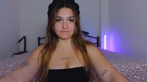 Emily  online show from October 21, 8:31 pm