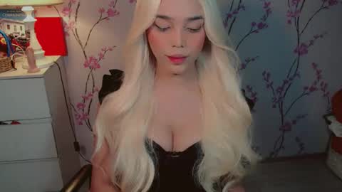 maureen love you online show from September 29, 6:51 am