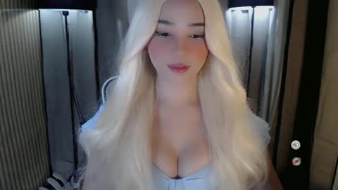 maureen love you online show from October 8, 7:00 pm