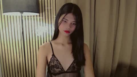 Snapshot of yourfavoratevivian chatting on November 29, 12:46 am Vivian online show from November 29, 12:46 am