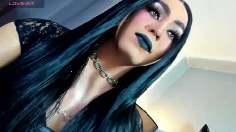 Snapshot of yourfiercemistress chatting on October 28, 11:18 pm not into STINGY and CHEAP people online show from October 28, 11:18 pm