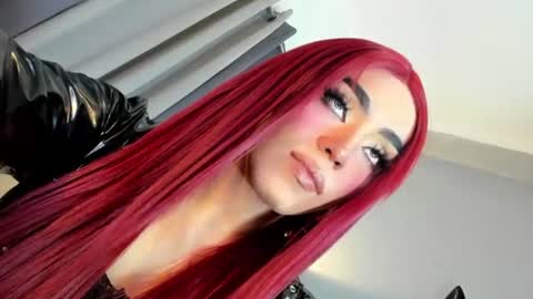 Snapshot of yourfiercemistress chatting on June 19, 4:17 am not into STINGY and CHEAP people online show from June 19, 4:17 am