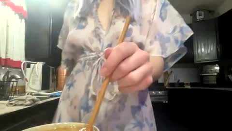 Snapshot of yourfriendlypsychopaths chatting on January 19, 5:48 am Scarlet Bunny online show from January 19, 5:48 am