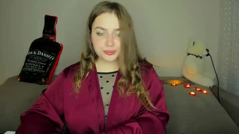 Snapshot of yourgem__ chatting on February 14, 6:40 pm yourgem__ online show from February 14, 6:40 pm