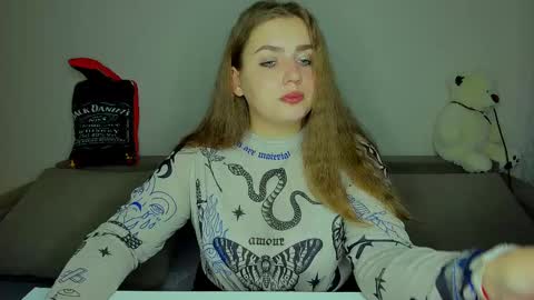 Snapshot of yourgem__ chatting on September 11, 8:20 pm yourgem__ online show from September 11, 8:20 pm