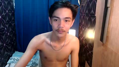 Snapshot of yourguy_josh23 chatting on December 3, 8:38 am Josh online show from December 3, 8:38 am