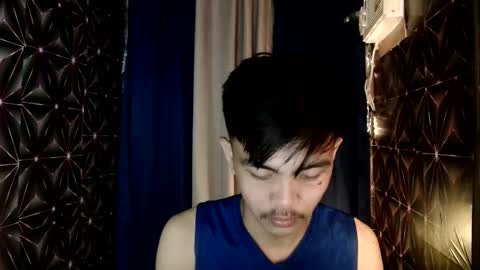 Snapshot of yourguy_josh23 chatting on December 12, 1:32 am Josh online show from December 12, 1:32 am