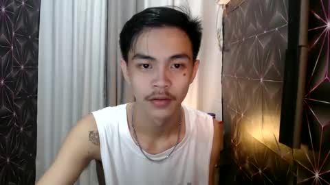 Snapshot of yourguy_josh23 chatting on December 31, 10:04 am Josh online show from December 31, 10:04 am