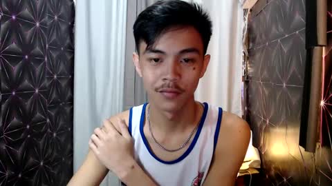 Snapshot of yourguy_josh23 chatting on January 27, 6:19 am Josh online show from January 27, 6:19 am