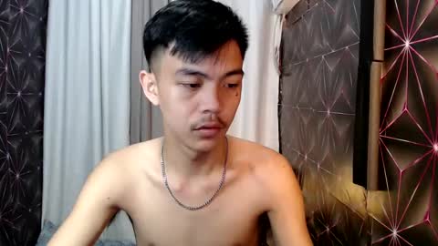 Snapshot of yourguy_josh23 chatting on February 21, 1:33 am Josh online show from February 21, 1:33 am