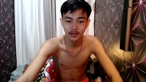 Snapshot of yourguy_josh23 chatting on February 24, 3:53 pm Josh online show from February 24, 3:53 pm