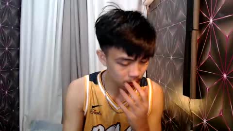 Snapshot of yourguy_josh23 chatting on February 26, 1:52 pm Josh online show from February 26, 1:52 pm