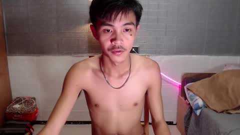 Snapshot of yourguy_josh23 chatting on February 22, 9:52 am Josh online show from February 22, 9:52 am