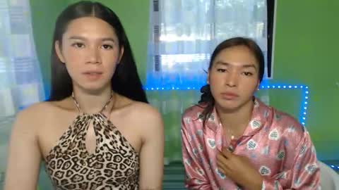 Snapshot of yourheartangel chatting on May 12, 6:43 am heart online show from May 12, 6:43 am