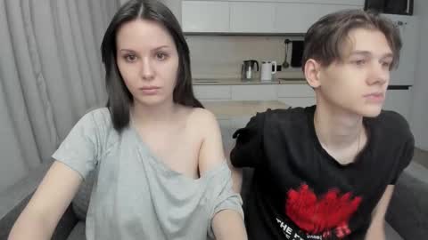 Snapshot of yourher0in chatting on October 28, 1:36 pm Aida online show from October 28, 1:36 pm