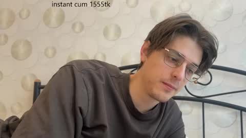 Chris online show from February 15, 6:55 am