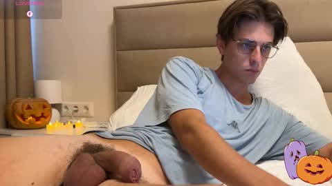 Chris online show from October 30, 6:48 am