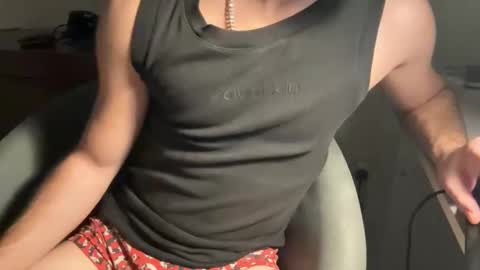 Snapshot of yourhotdude99 chatting on February 8, 5:27 pm yourhotdude99 online show from February 8, 5:27 pm