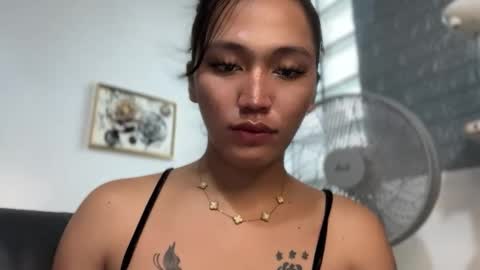 Snapshot of yourhotlove_jamellaxxx chatting on October 26, 7:47 am LOVING JAMMELA online show from October 26, 7:47 am