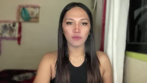 Snapshot of yourhotlove_jamellaxxx chatting on December 17, 6:14 pm LOVING JAMMELA online show from December 17, 6:14 pm