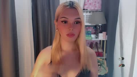 KYLIE MORE online show from June 30, 9:10 am