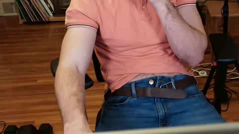 yourloyalpuppy online show from December 2, 5:59 am