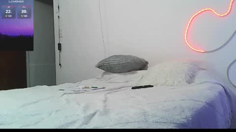 Snapshot of yourownerserena chatting on April 12, 4:06 am Serena online show from April 12, 4:06 am