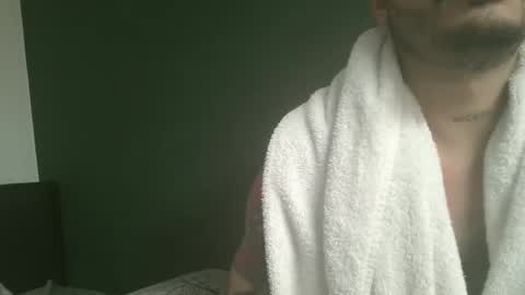 Snapshot of yourpersonalgeniusl chatting on December 27, 2:22 pm yourpersonalgeniusl online show from December 27, 2:22 pm