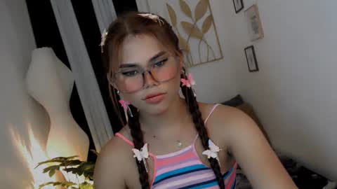yourprettyblythe_ts online show from June 22, 3:25 am