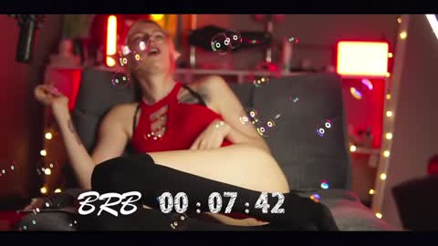                                                      online show from December 6, 7:54 am