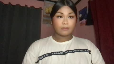 yourseductivecrixtin online show from June 26, 4:44 pm