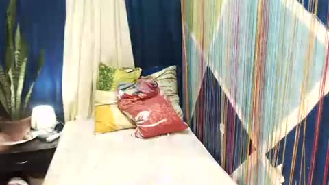 Nica Trocio online show from December 13, 2:32 am