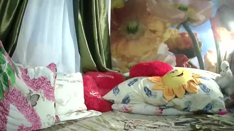 Snapshot of yoursexkroshka chatting on February 9, 2:21 pm kroshka online show from February 9, 2:21 pm