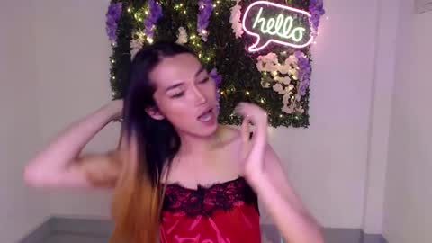 Snapshot of yoursexservice chatting on December 5, 10:23 am    online show from December 5, 10:23 am
