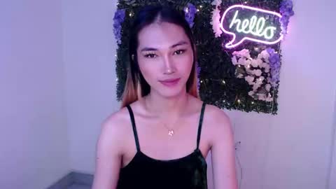 Snapshot of yoursexservice chatting on December 18, 11:40 pm    online show from December 18, 11:40 pm