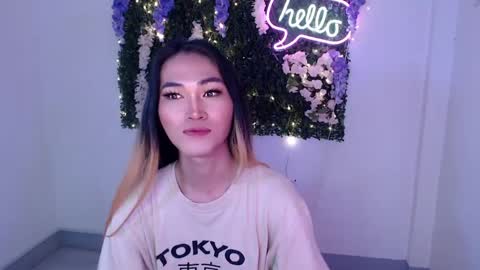 Snapshot of yoursexservice chatting on December 20, 11:37 pm    online show from December 20, 11:37 pm